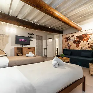 casa-san-giorgio-nel-cuore-di-genova.hotelitalianriviera.com/